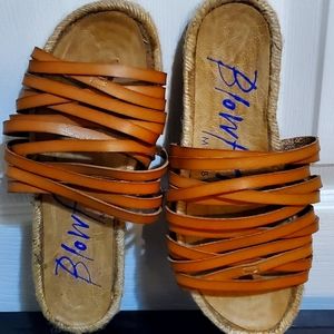 Brown flat leather sandals